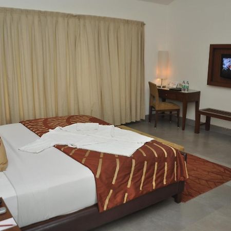 Fountainhead Hotel Алибаг Екстериор снимка