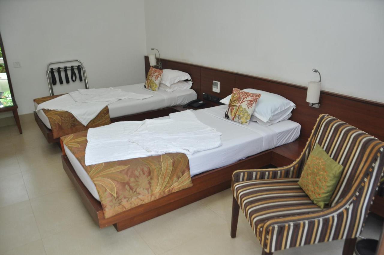 Fountainhead Hotel Алибаг Екстериор снимка