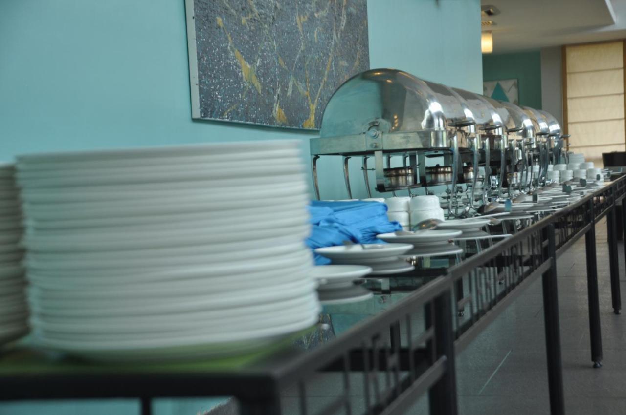 Fountainhead Hotel Алибаг Екстериор снимка